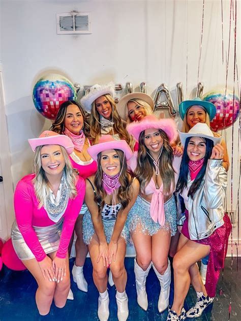 Cowgirl Themed Bachelorette Party Cowgirl Halloween Costume Cute Group Halloween Costumes