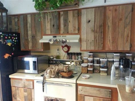 Menawarkan pilihan baru lem kayu palet untuk kabinet dapur crossbond x 3 250 gram. Diy Kabinet Dapur Kayu Pallet - Pagar Rumah