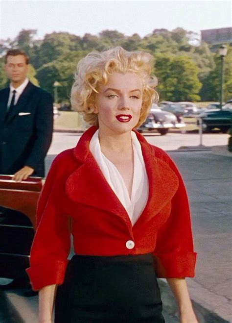 Marilyn Marilyn Monroe Fashion Hollywood Glamour Old Hollywood