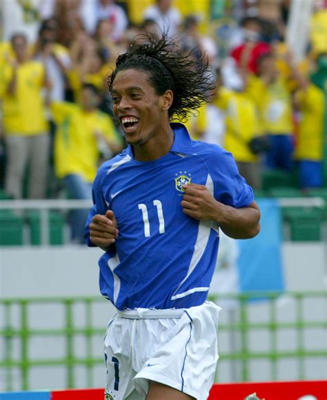 Ronaldinho Tried To Beat David Seaman With Another Stunning Free Kick