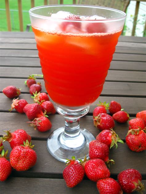 Sparkling Strawberry Lemonade One Ordinary Day