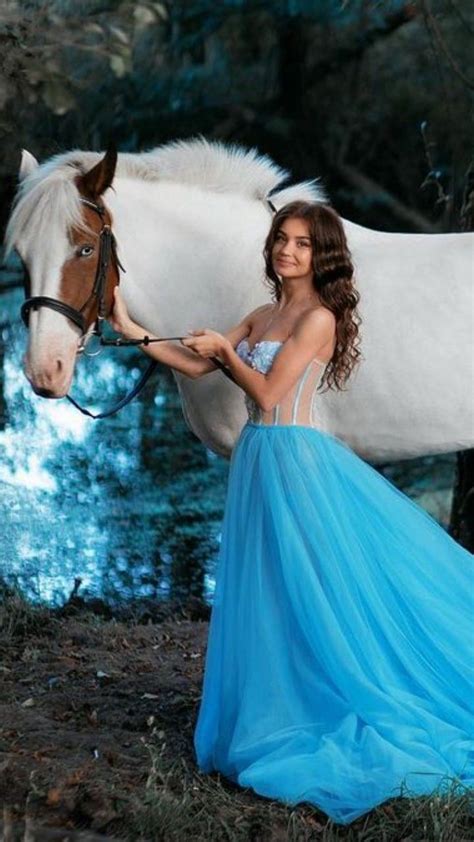 Horse Photography Poses Batgirl Beauty Women Dreamy Formal Dresses