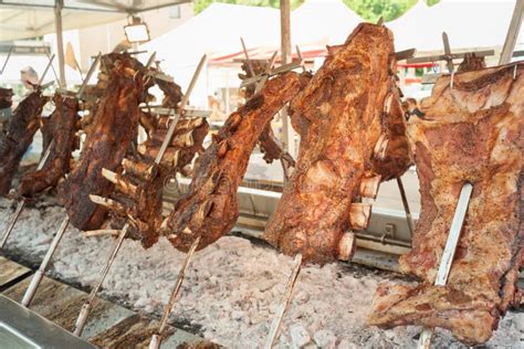 Carne Asada De Cocinar De La Carne De Vaca Asado Es Argentina