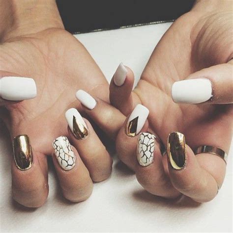 Parcourez notre sélection de décoration d'ongle : Ongle En Gel 2016 Noir