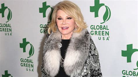 Here S Why Joan Rivers Was Omitted From The Oscars In Memoriam Entertainment Tonight