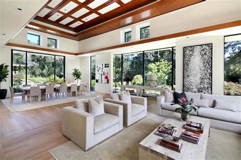 Sophisticated Contemporary Estate In California