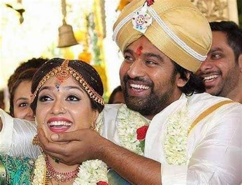 सोनम की शादी से पहले ही ये स्टार कपल बंधा शादी के बंधन में Newstrack Hindi 1