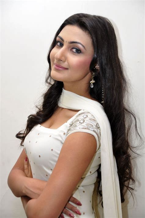 Neelam Upadhyay Popping Out Juicy Cleavage In A White Salwar Kameez