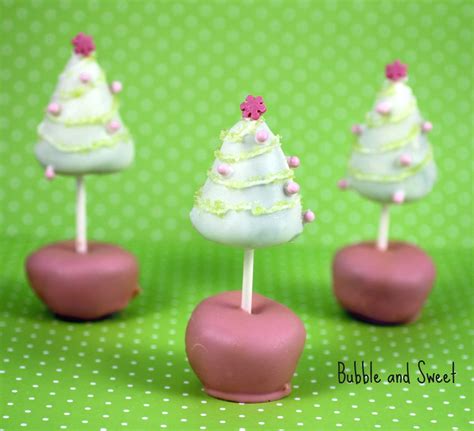Cake pops with christmas decoration in the basket. Bubble and Sweet: Christmas Tree Cake pop - Yup double ...