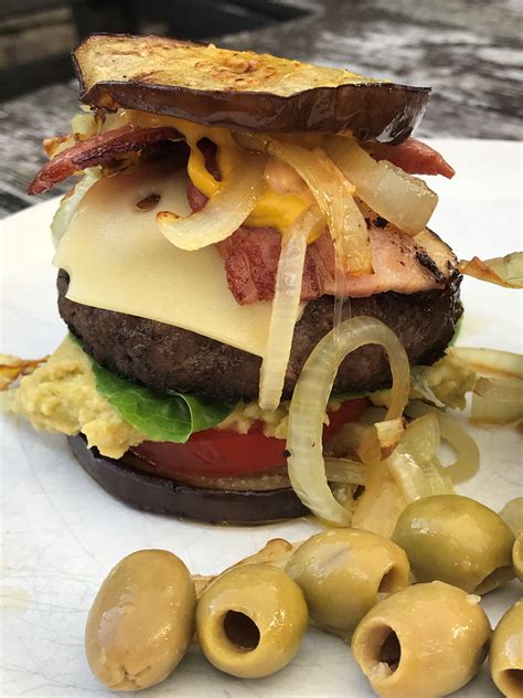 Perfect Burgers — Foodies Heaven | BBQ | Burgers