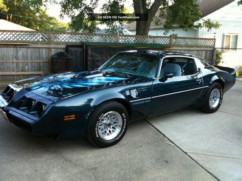 1979 pontiac firebird trans am, pontiac 400 v8, 4 speed transmission, posi rear end, power steering, power brakes, new tires and exhaust!. 1979 Pontiac Trans Am T / Tops 403 6. 6 Litre
