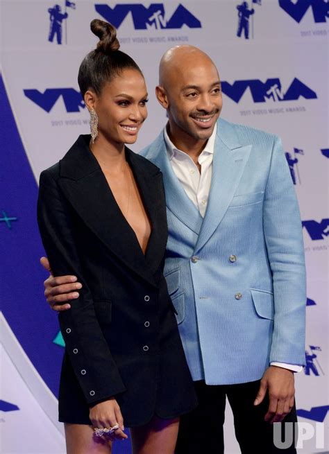 Photo Joan Smalls And Bernard Smith Attend The 2017 Mtv Video Music