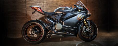 A nivel de diseño la nueva ducati panigale v2 sigue las líneas afiladas de su hermana v4 y donde destaca en el frontal el faro delantero compuesto por dos pequeños módulos. KH9 Ducati Panigale 1299S by Roland Sands Design ...