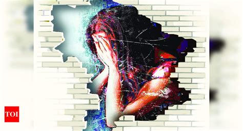 Online Sex Racket Busted In City Online Sex Racket Busted In City Two