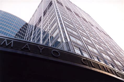 Facing 3b Shortfall Mayo Clinic Announces Pay Cuts For More Than 20k