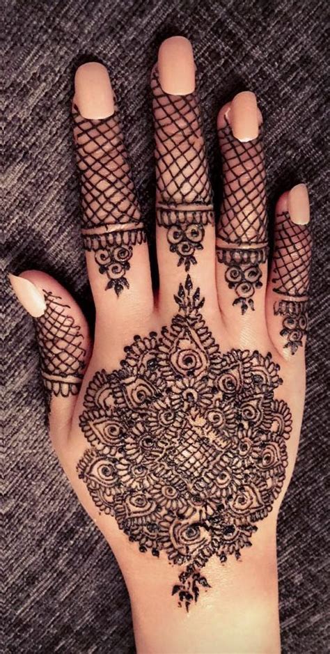 40 Beauty And Stylish Henna Tattoo Designs Ideas For 2019 Page 12 Of