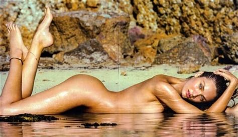 Model Candice Swanepoel Beach