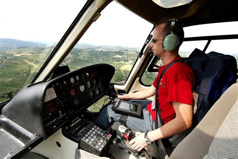 Helicopter Pilot Experience And Lunch For One