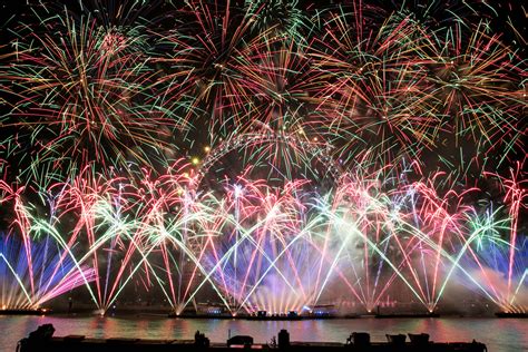 Claypaky Mythos 2 Lights Up Londons Official New Year Fireworks — Tpi