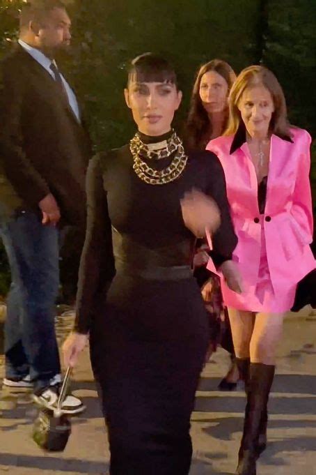kim kardashian attends the foundation tijuana sin hambre charity event in brentwood kim