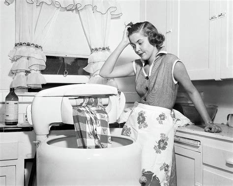 1950s Frustrated Housewife With Jammed Photograph By Vintage Images