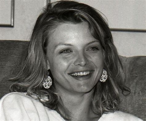 Michelle Pfeiffer Biography Childhood Life Achievements And Timeline