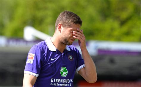 Bundesliga in addition to direct promotion to the bundesliga. Aue steigt direkt ab - 1860 in der Relegation gegen Kiel ...