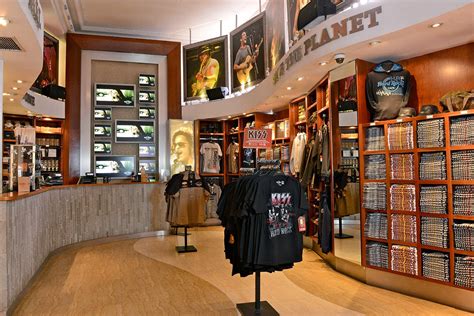 Ultimate Hard Rock Cafe Dining Experience With Wine And Souvenir T Shirt For Two