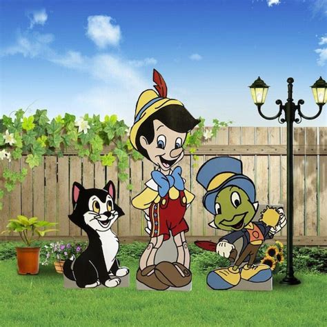 Disney Pinocchio Jiminy Cricket And Figaro Yard Art Etsy