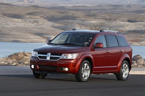 All New 2009 Dodge Journey Crossover Wins Wards Clever Utility
