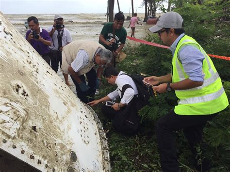 Mh370 Investigation Mystery Debris Found Cnn