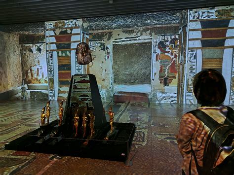 【開幕】「体感型古代エジプト展 ツタンカーメンの青春」 “超複製品”だから間近で鑑賞、迫力の映像で古代の息吹を体感 角川武蔵野ミュージアムで