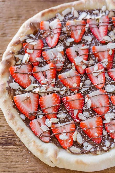 Strawberry Nutella Pizza Recipe Nutella Pizza Dessert Pizza