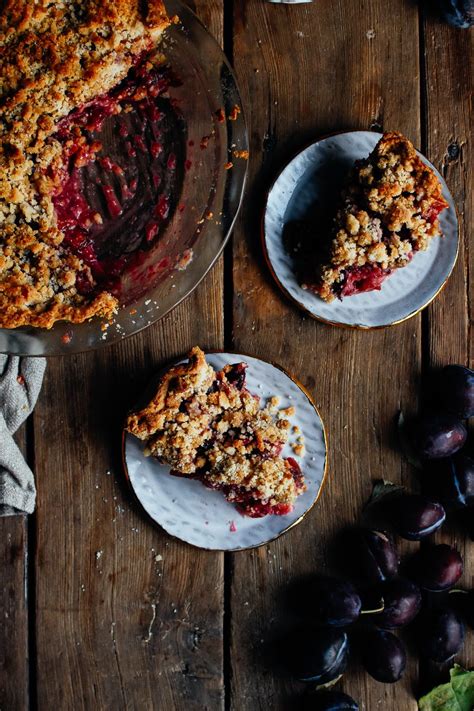 Plum Crumb Pie With Cardamom The Farmer S Daughter Let S Bake