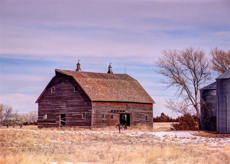 Old Red Barn Photograph By Hw Kateley