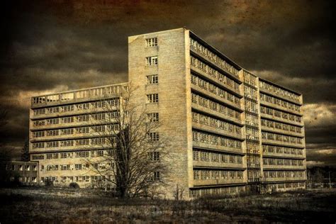 This Creepy Asylum In Michigan Is Still Standing And Still Disturbing Most Haunted Places
