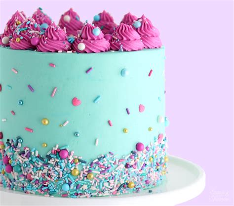 May 19, 2015 · 3. How to Decorate a Cake with Sprinkles - Sugar & Sparrow