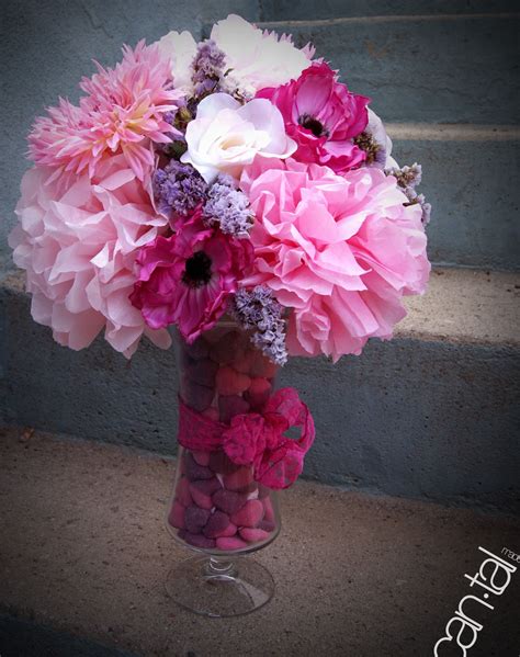 As we say always in our page that these pom pom flowers are not official farmville 2 gift. :: combining the traditional paper pom pom + real flowers ...