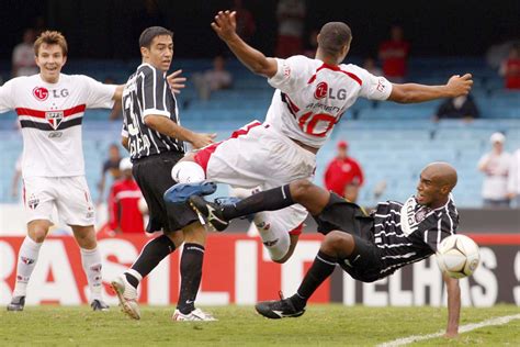 Inter quer atacantes a pedido de diego aguirre. Jogos do Brasileirão: Corinthians x São Paulo - História e ...