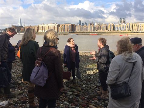 Ambassadors Explore The Foreshore With The Thames Discovery Programme