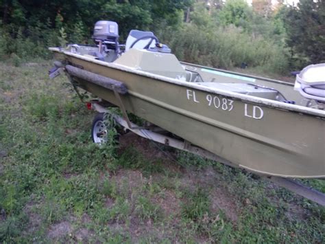 14 Foot Bass Boat Clear Title New Rim And Tires Moter Runs Like New For