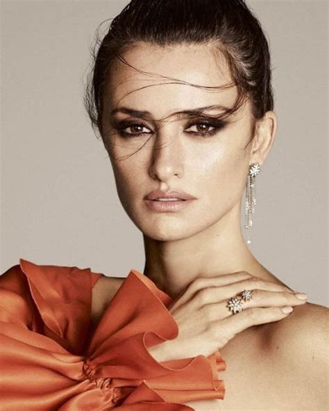 Penelope Cruz Vogue Spain Pinterest A Dbb F C Dcdd C E F Dsource Tinamotta Tumblr Com