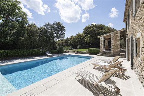 Villa avec piscine privée, jardin et barbacue. Provence location villa luxe Luberon avec piscine privee ...