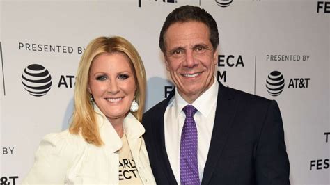 New York Gov Andrew Cuomo Splits With Sandra Lee After Years Good Morning America