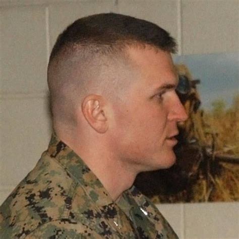美军发型规定太详细了，长官指定发型，真是个讲究军容风纪的军队头发