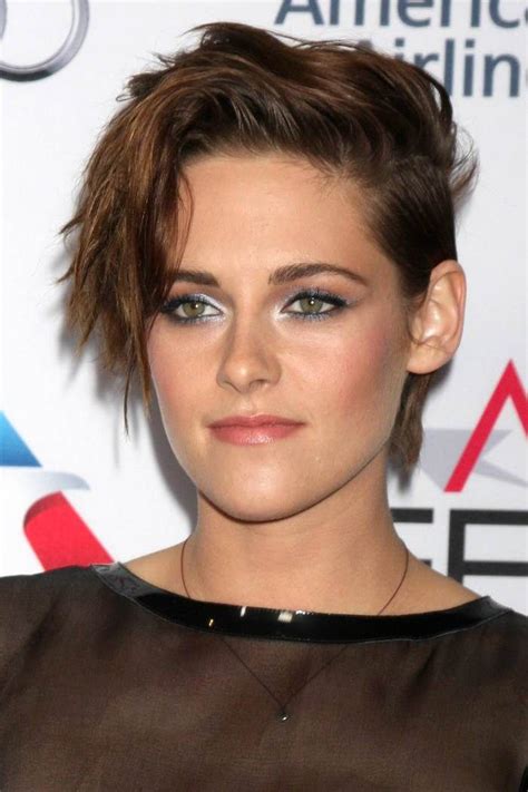 40 Trendiest Short Brown Hairstyles And Haircuts To Try Coupe De