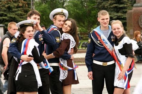 How Russian Youth Celebrates Their Graduation Day 60 Pics