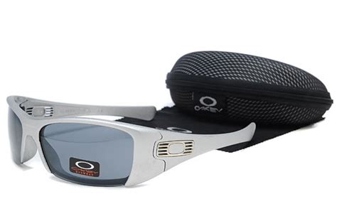deal extreme oakley fuel cell sunglasses gray frame black lens oakley sunglasses oakley