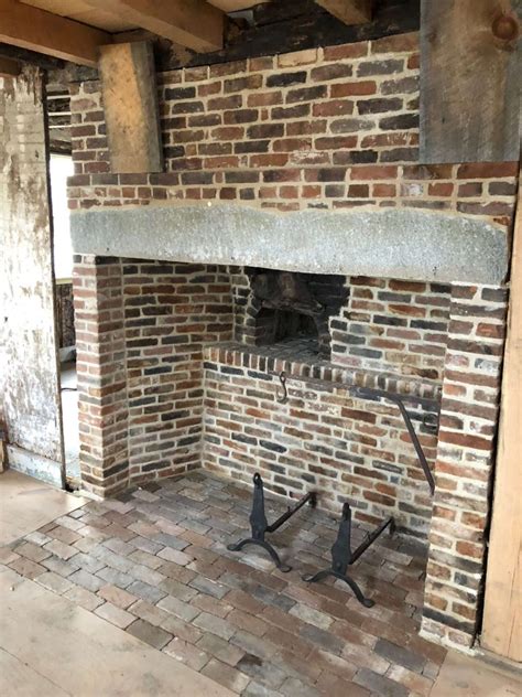 Its lintel features a beautiful arch supported by. The Anatomy of an Eighteenth Century House Center Chimney ...