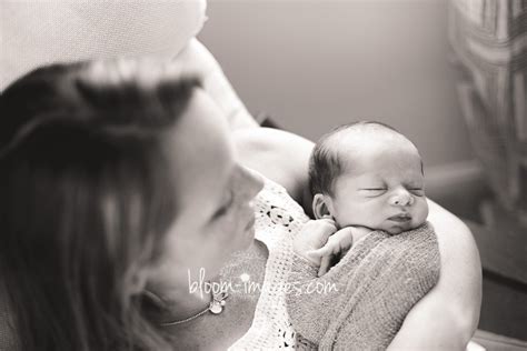 Lifestyle Newborn Photographer Northern Va Meet Baby Brother